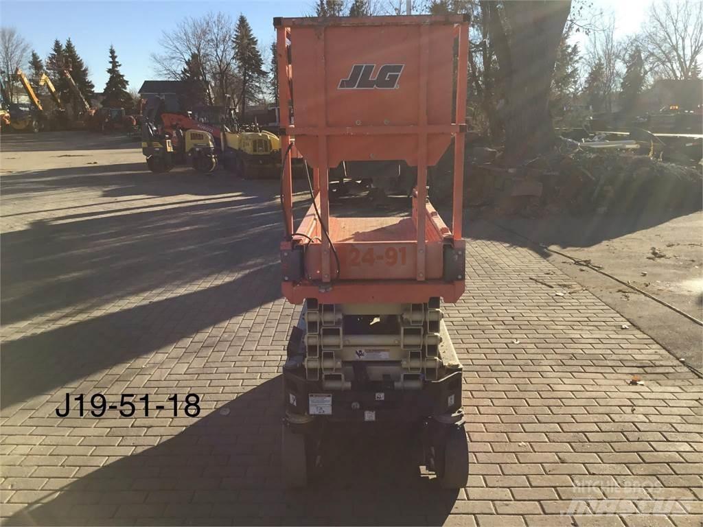 JLG 1932R Škaraste platforme