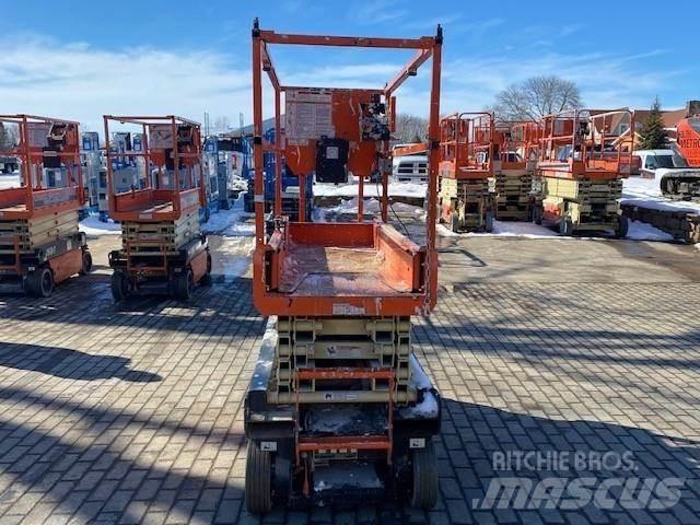 JLG 1932R Škaraste platforme