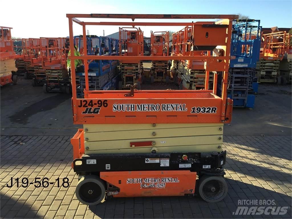 JLG 1932R Škaraste platforme