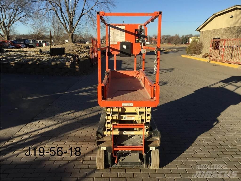 JLG 1932R Škaraste platforme