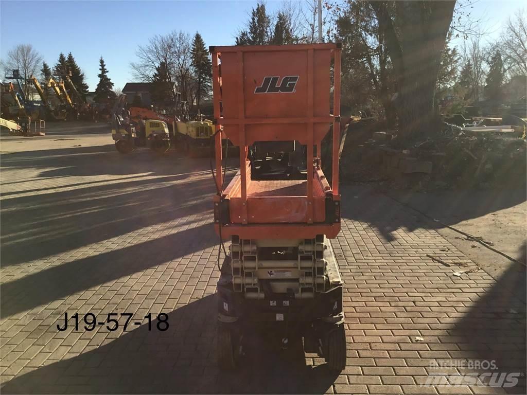 JLG 1932R Škaraste platforme