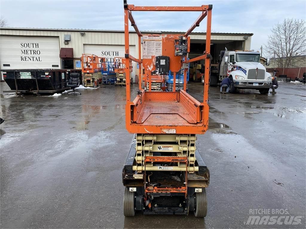 JLG 1932R Škaraste platforme