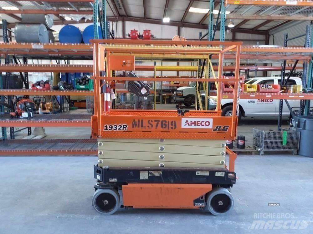 JLG 1932R Škaraste platforme