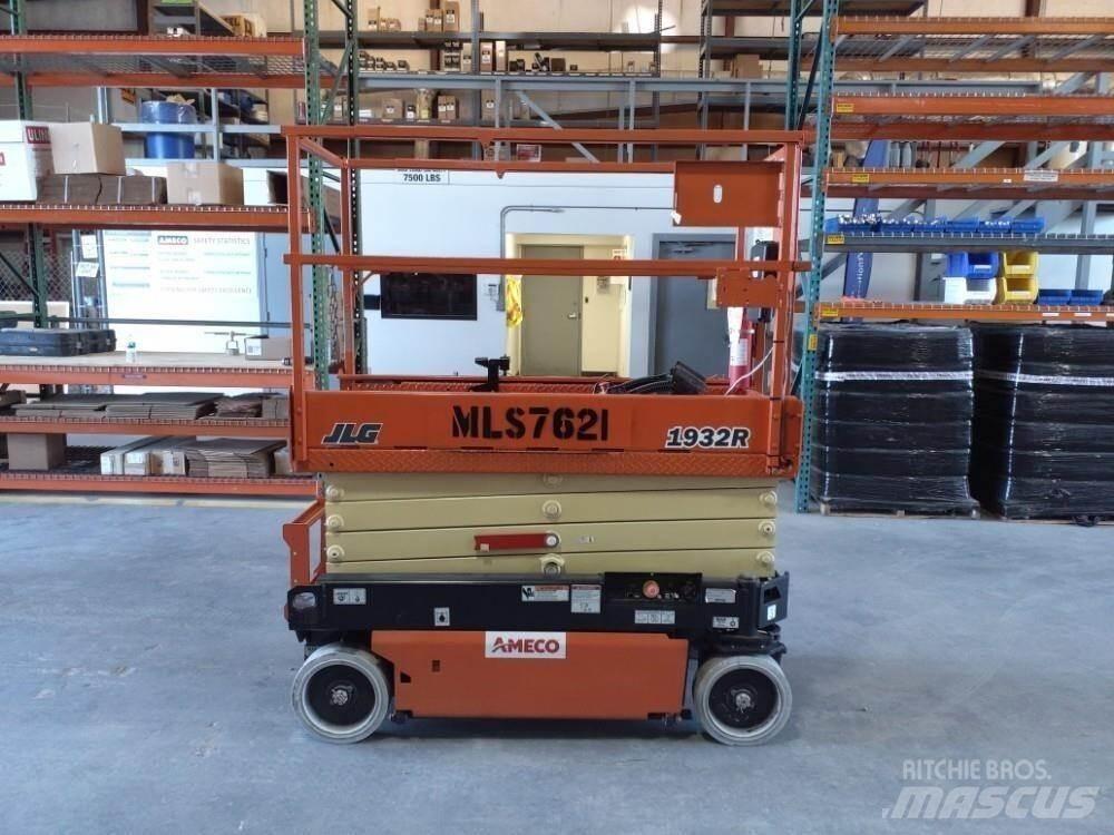 JLG 1932R Škaraste platforme