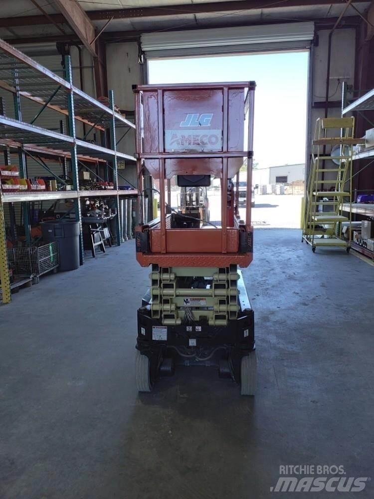 JLG 1932R Škaraste platforme