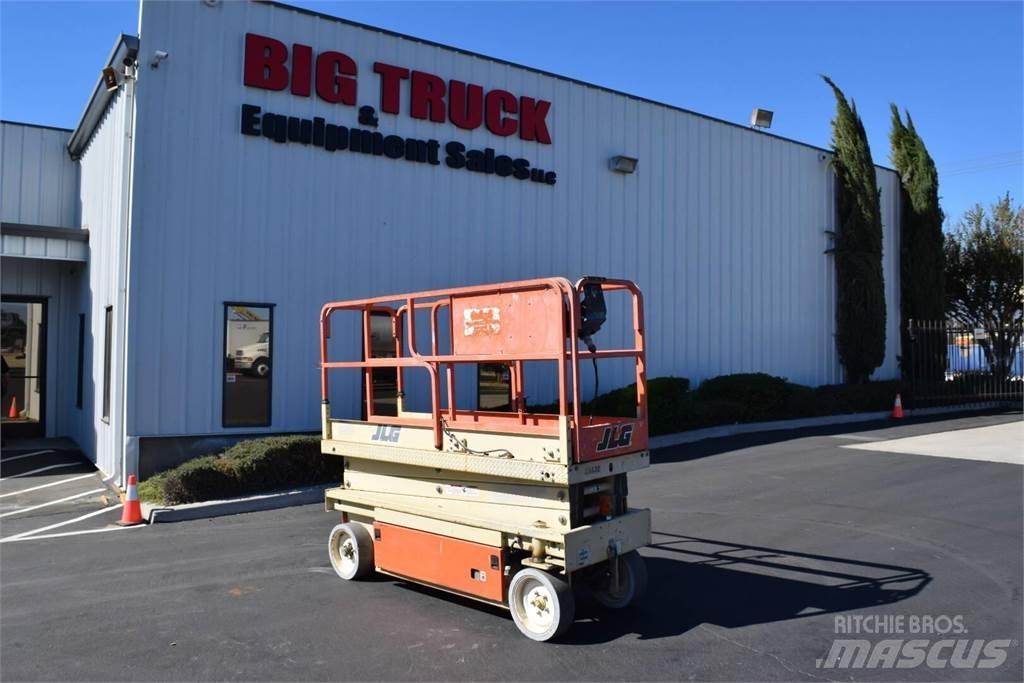 JLG 2033E Škaraste platforme