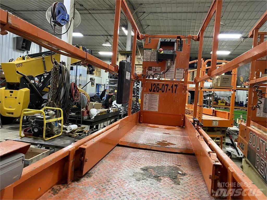 JLG 2632ES Škaraste platforme