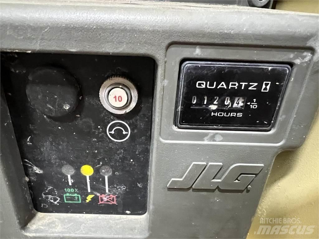 JLG 2632ES Škaraste platforme