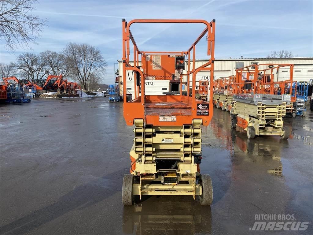 JLG 2646ES Škaraste platforme