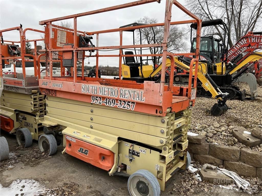 JLG 3246ES Škaraste platforme