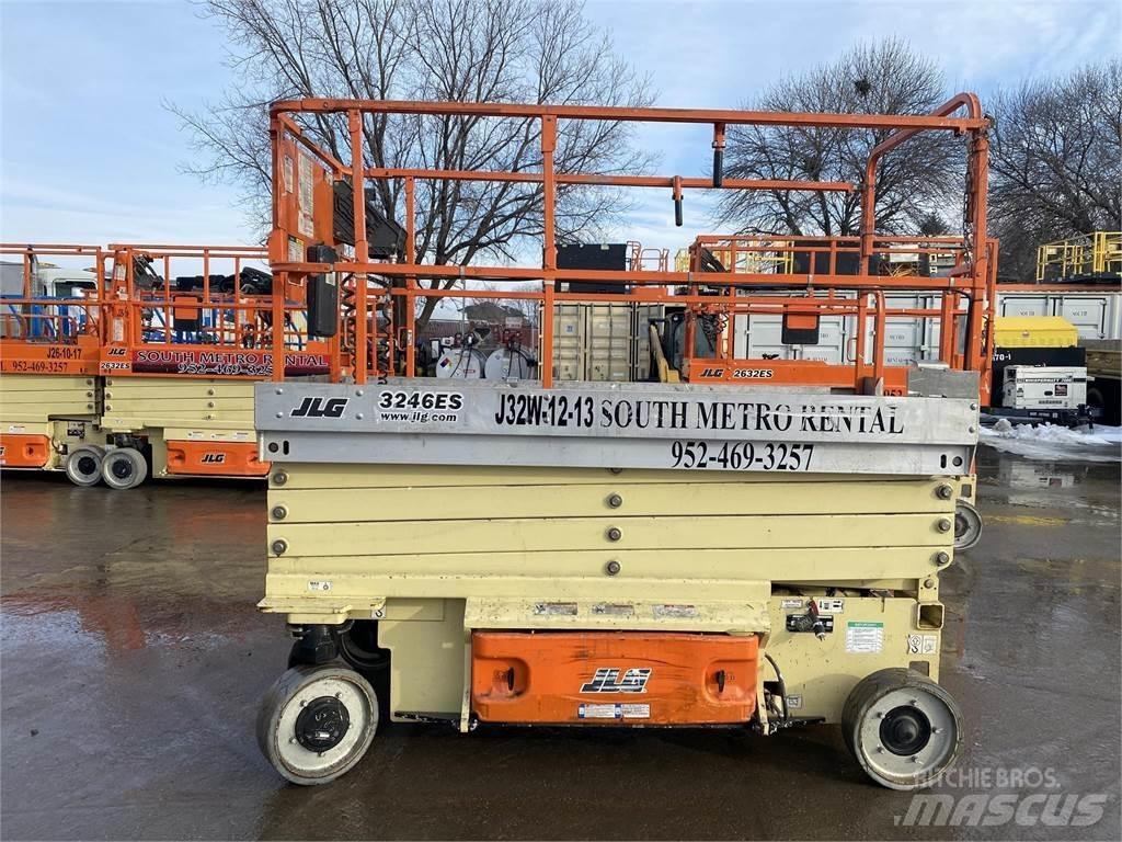 JLG 3246ES Škaraste platforme