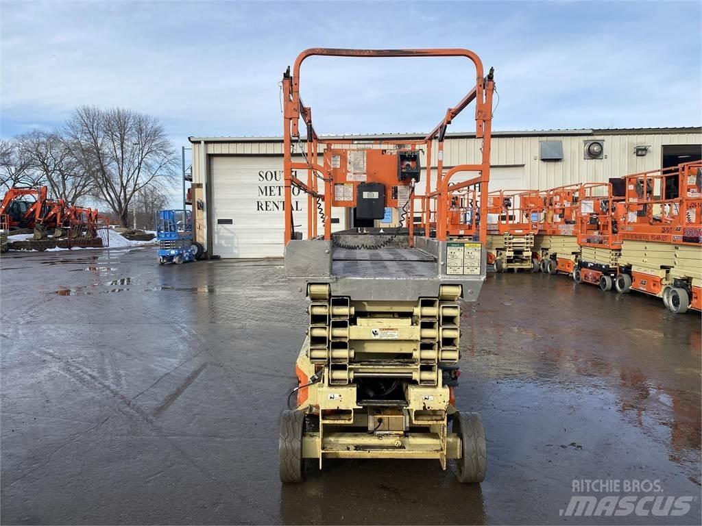 JLG 3246ES Škaraste platforme