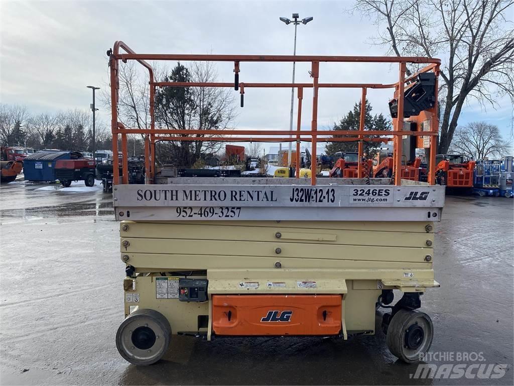 JLG 3246ES Škaraste platforme