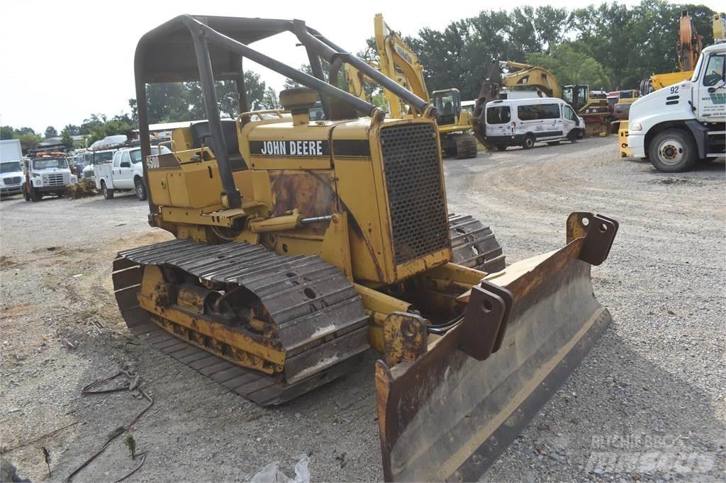 John Deere 450D LGP Buldožeri gusjeničari