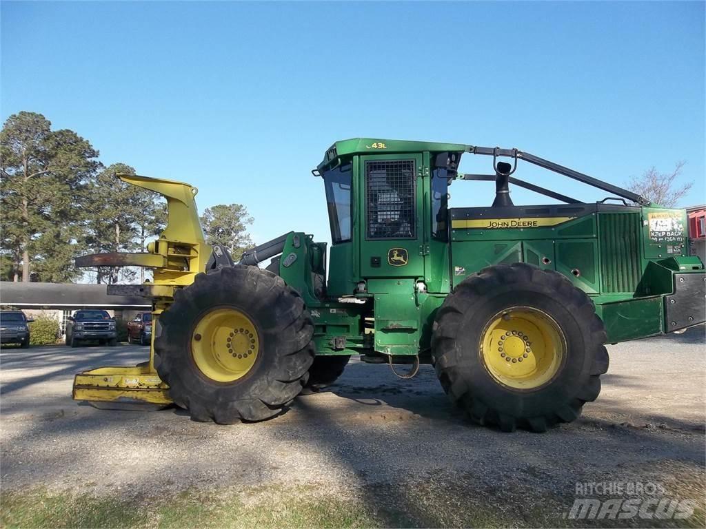 John Deere 643L Strojevi za sječu stabala