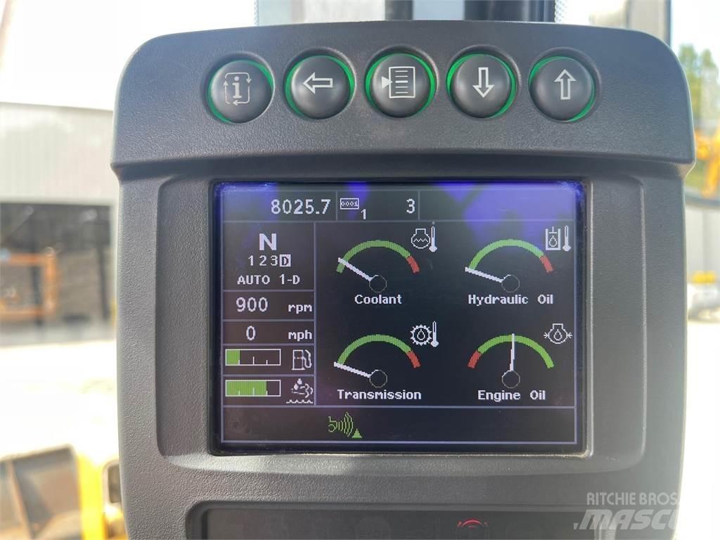 John Deere 744K Utovarivači na kotačima