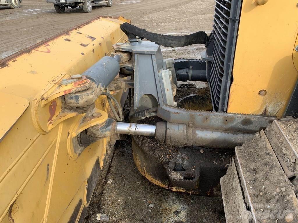 John Deere 750K LGP Buldožeri gusjeničari