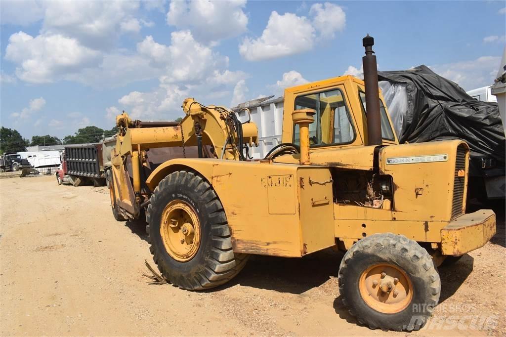 John Deere 760A Strugači