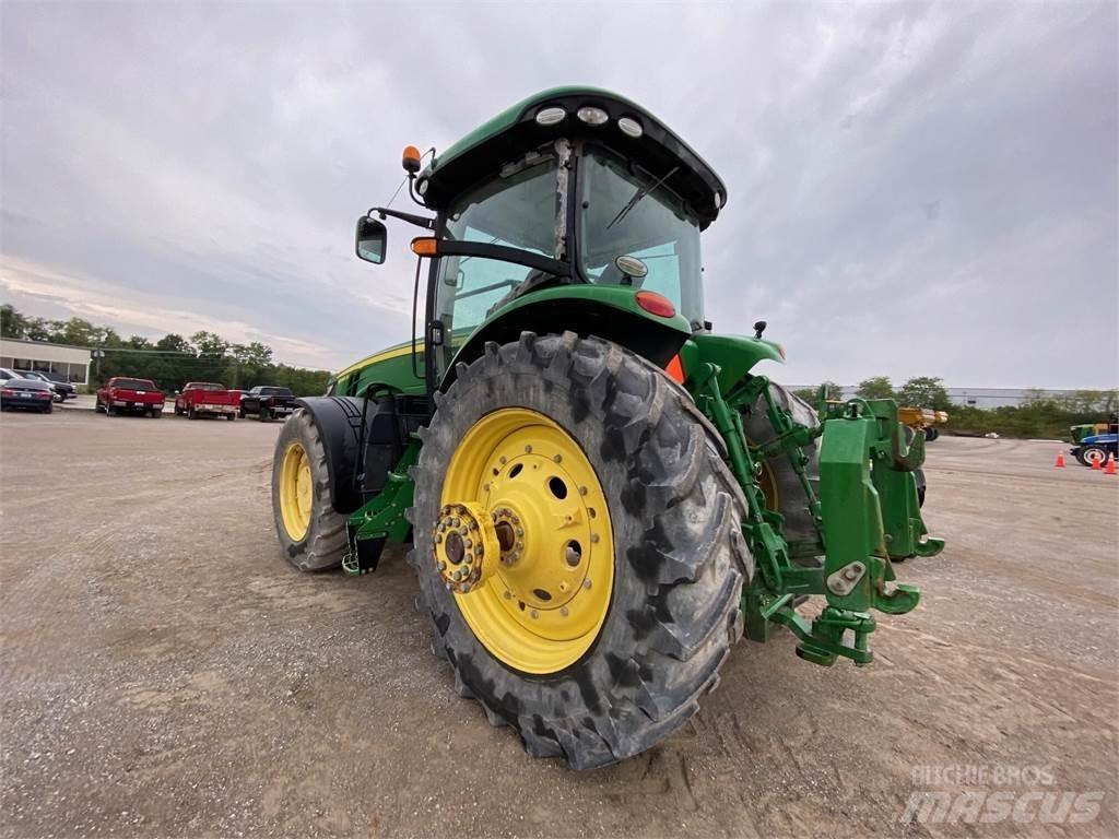 John Deere 8345R Traktori