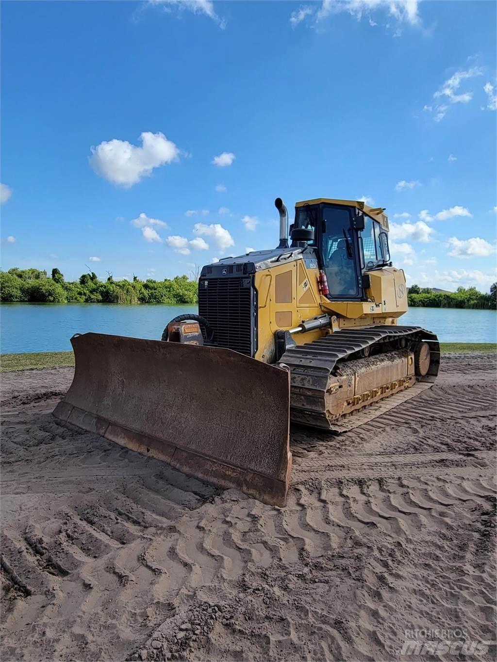 John Deere 850K WLT Buldožeri gusjeničari