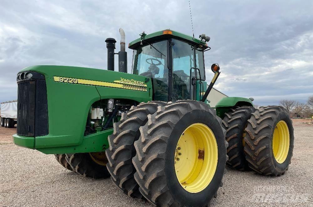 John Deere 9220 Traktori