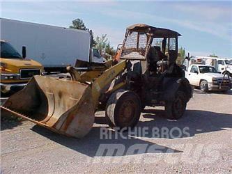 Komatsu WA100 Utovarivači na kotačima