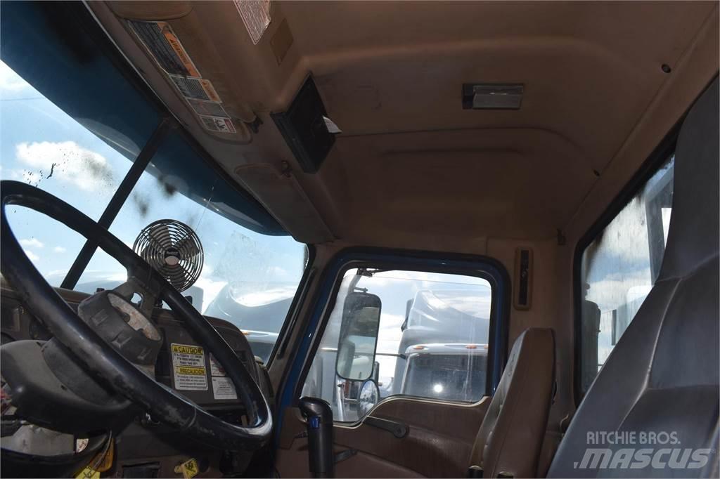 Mack GRANITE CV713 Kamioni sa kranom