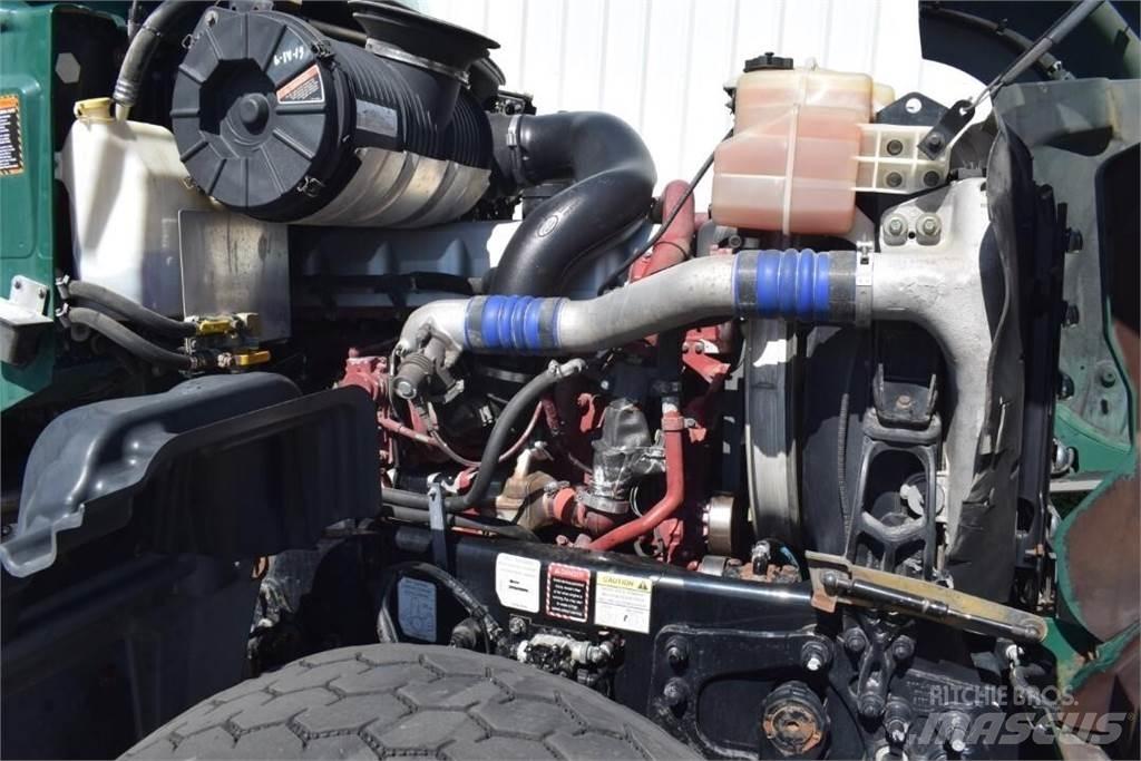 Mack GRANITE GU713 Kamioni cisterne