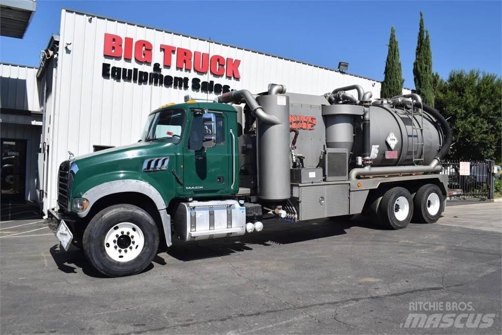 Mack GRANITE GU713 Kamioni cisterne