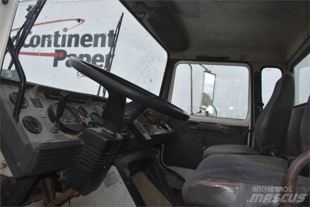 Mack MIDLINER CS300 Kamioni sa kranom