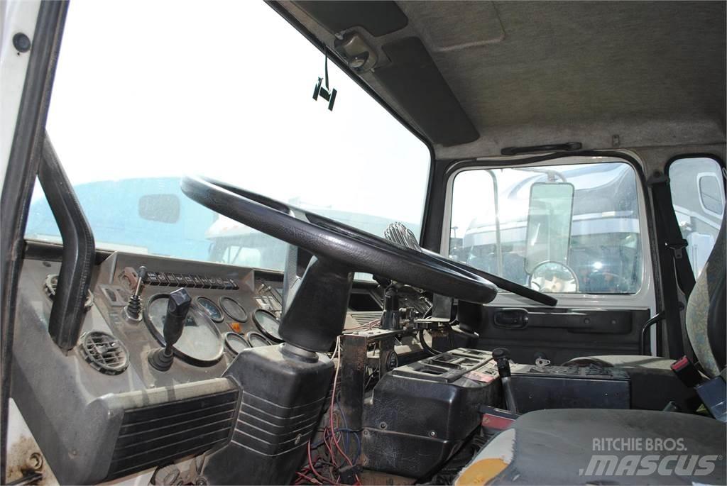 Mack MIDLINER MS250 Kamioni za čišćenje ulica
