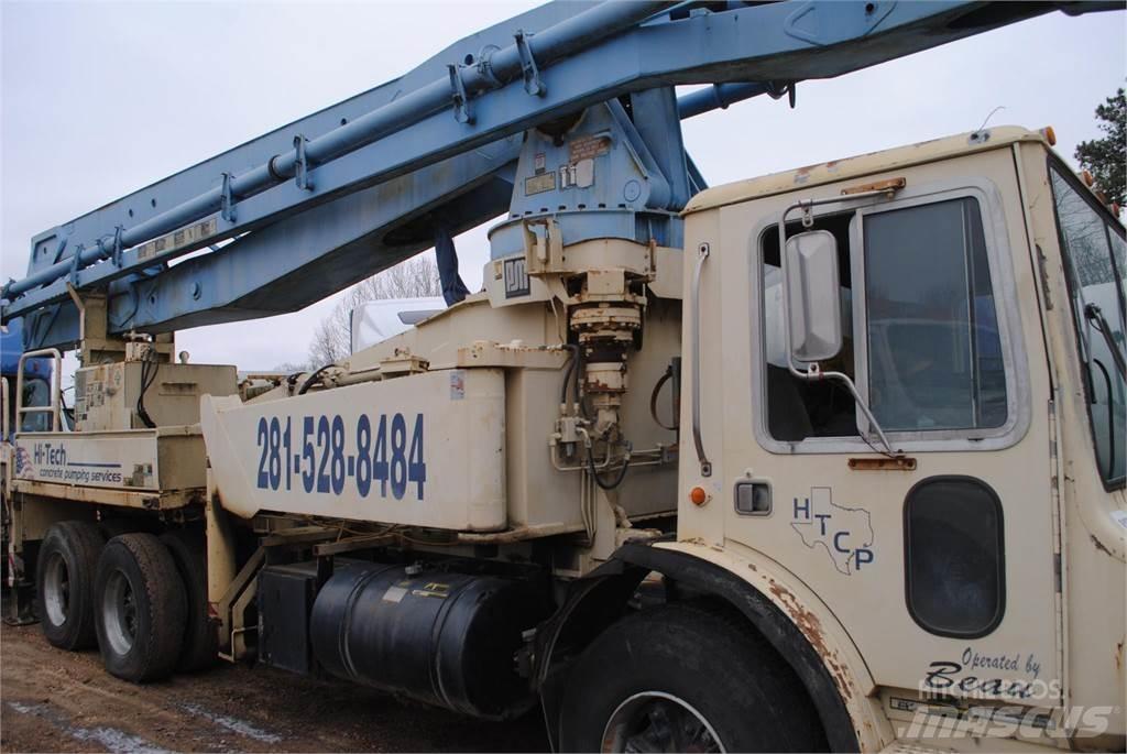 Mack MR686S Kamioni mikseri za beton