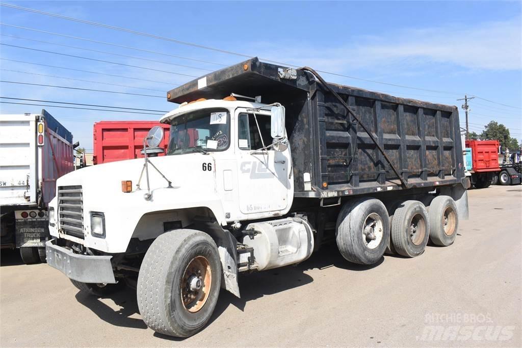 Mack RD688S Kiper kamioni
