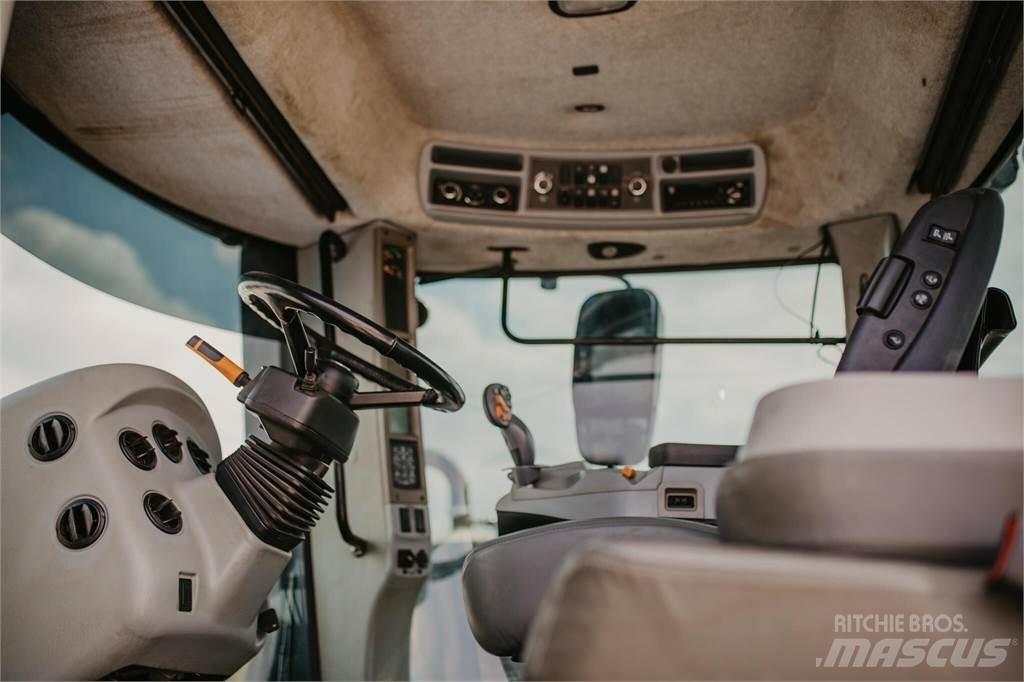New Holland T9.645 Traktori