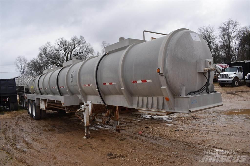  OVERLAND Tank prikolice