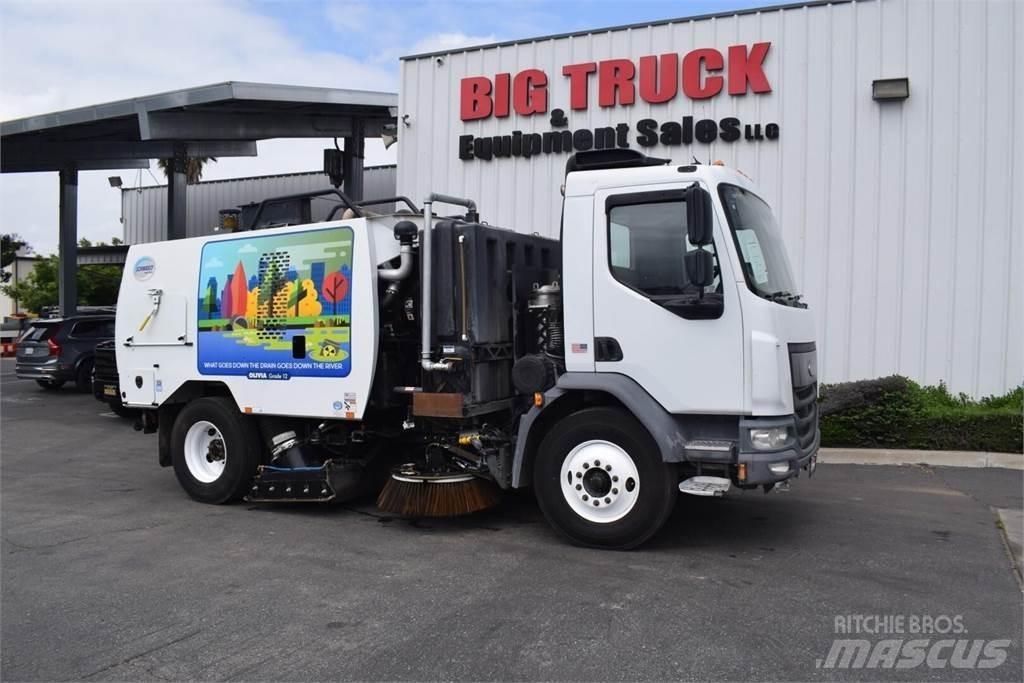 Peterbilt 220 Kamioni za čišćenje ulica