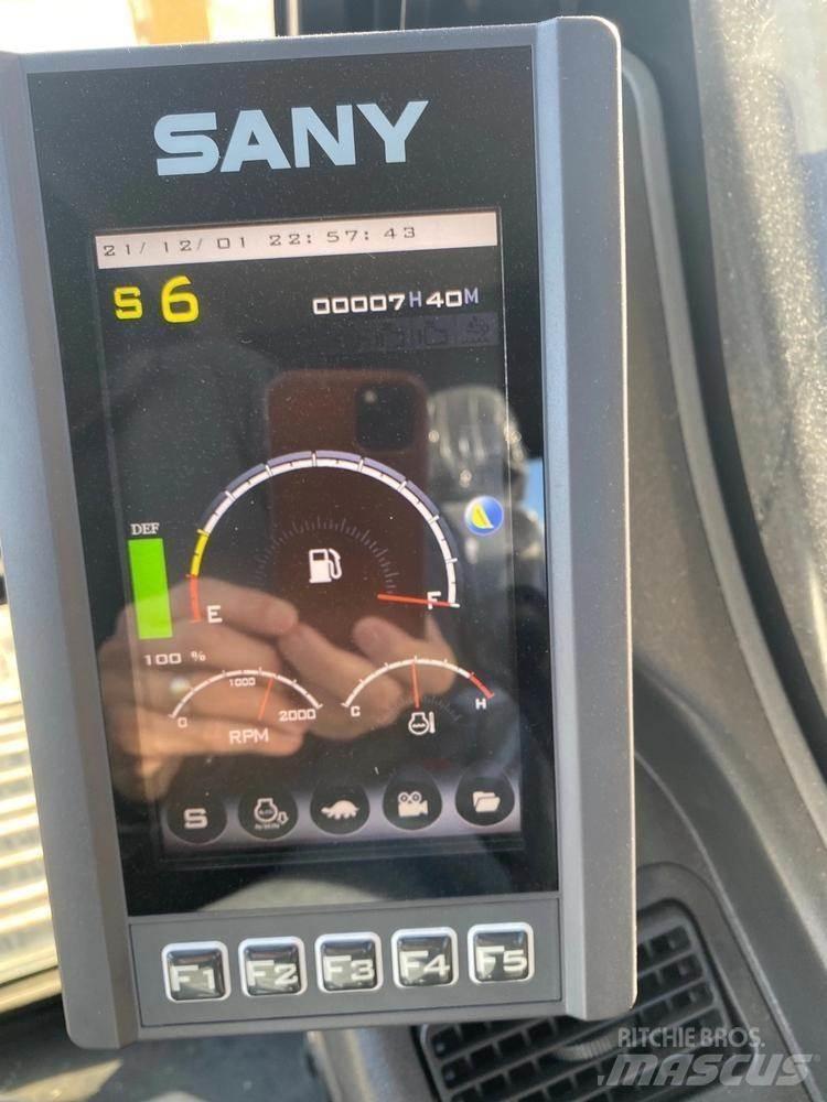 Sany SY225C Bageri gusjeničari