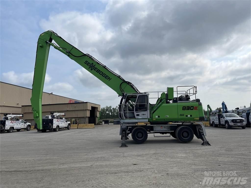 Sennebogen 830E Bageri za manipuliranje materijalom / otpadom