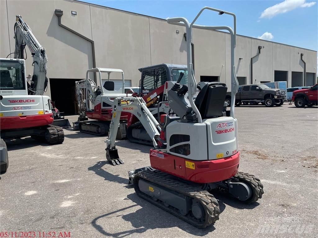 Takeuchi TB210R Mini bageri <7t