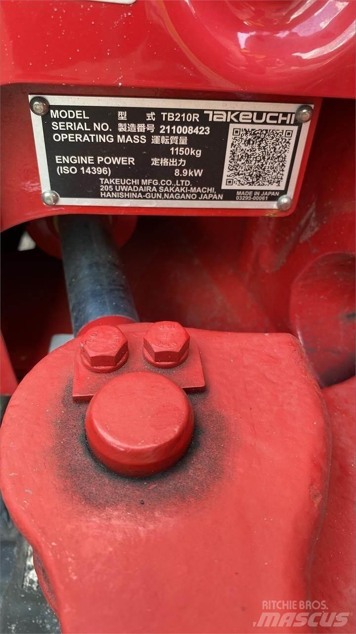 Takeuchi TB210R Mini bageri <7t