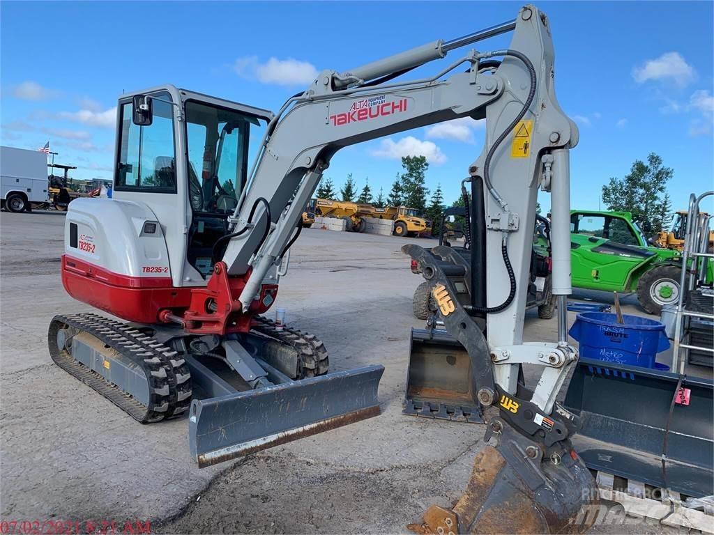 Takeuchi TB235-2 Mini bageri <7t