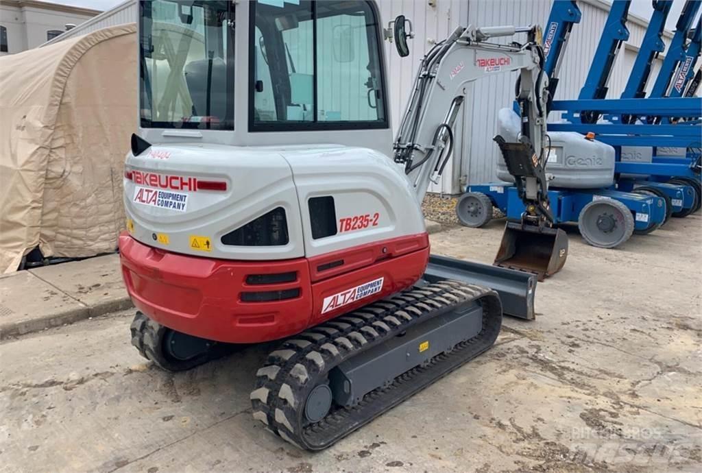 Takeuchi TB235-2 Mini bageri <7t
