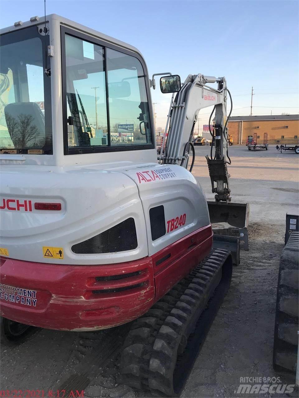 Takeuchi TB240 Mini bageri <7t