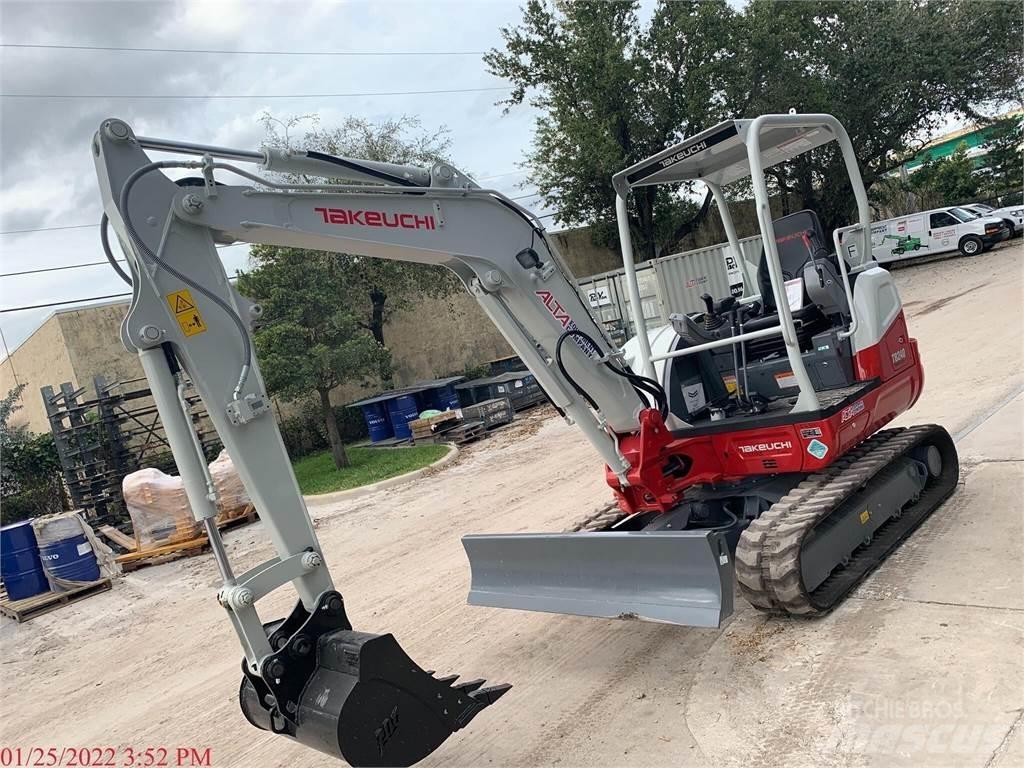 Takeuchi TB240 Mini bageri <7t