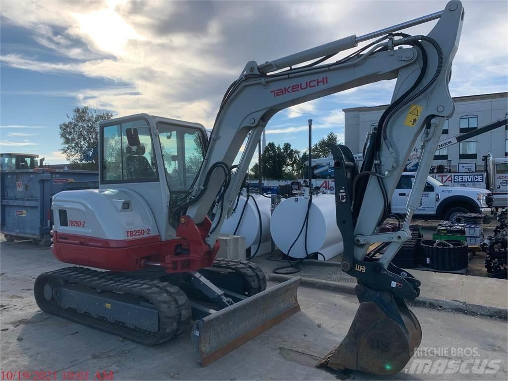 Takeuchi TB250-2 Mini bageri <7t