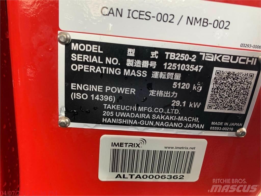 Takeuchi TB250-2 Mini bageri <7t