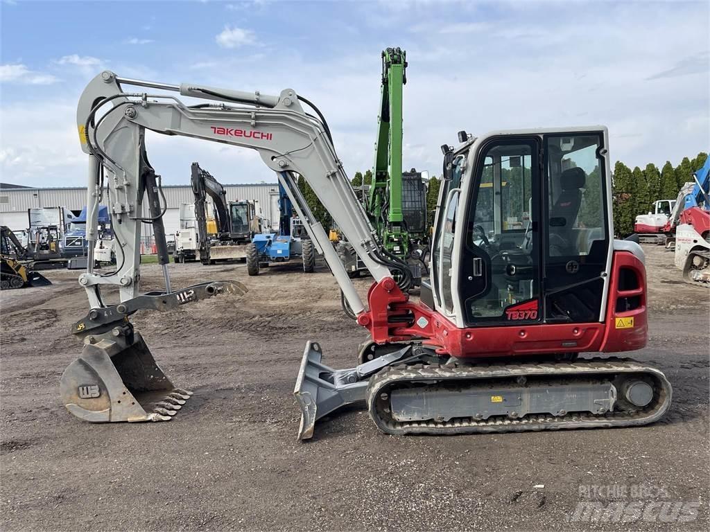 Takeuchi TB370 Bageri gusjeničari