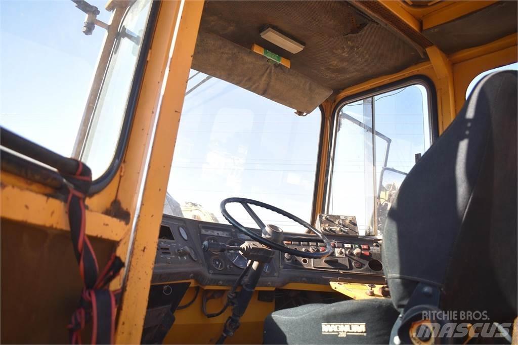 Volvo A25 Zglobni demperi