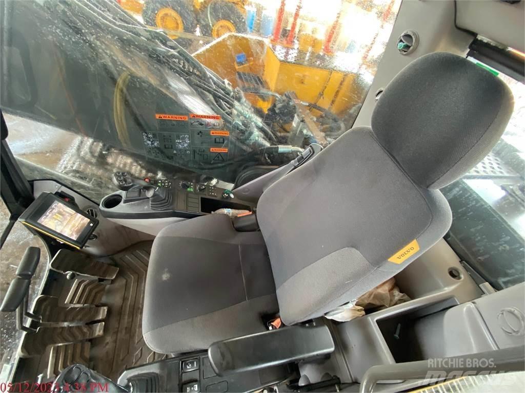 Volvo EC220EL Bageri gusjeničari