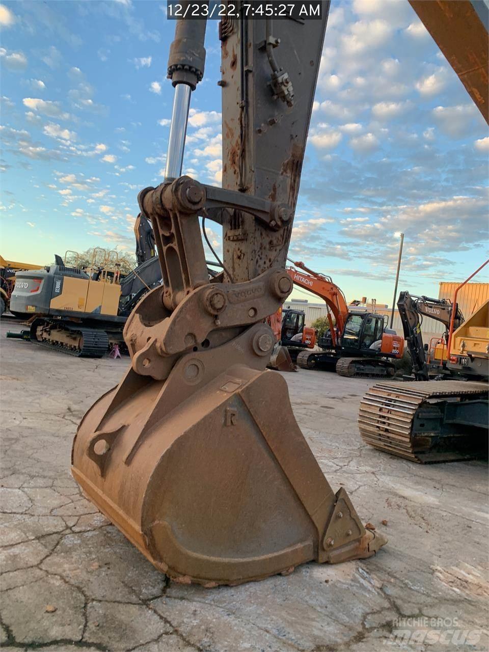 Volvo EC480EL Bageri gusjeničari
